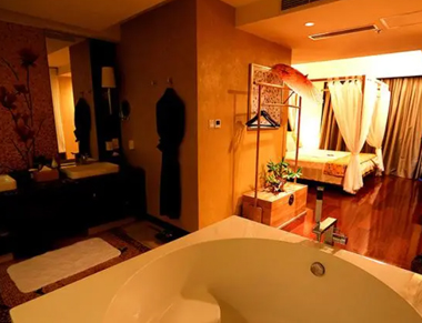 南京江宁区养生会所的黄昏恋：当爱情遇上八十岁